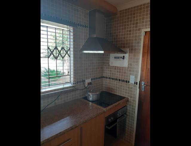 3 BEDROOM HOUSE SOLD IN THE ORCHARDS